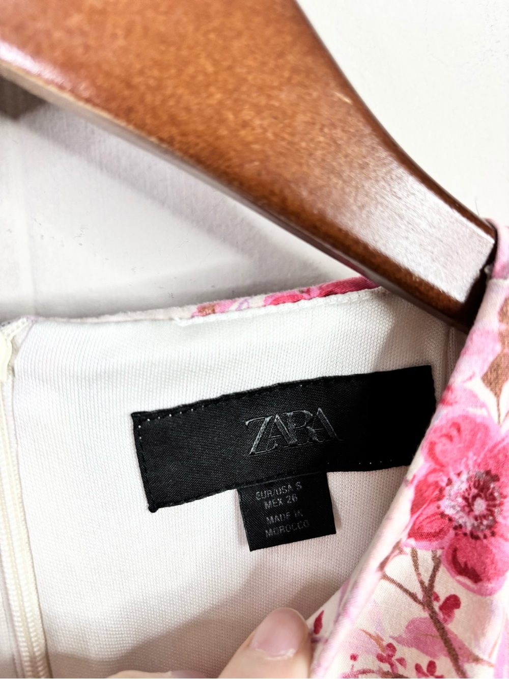 Zara pink white floral blogger favorite playsuit mini dress size SM trendy - Picture 3 of 6